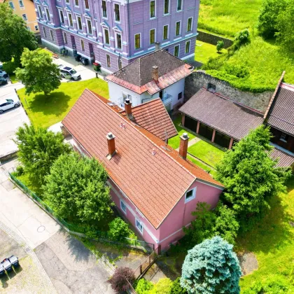 Großzügiges Mehrfamilienhaus in zentrumsnaher Lage von Friesach, Kärnten - ideal für Familien oder Anleger - Bild 2