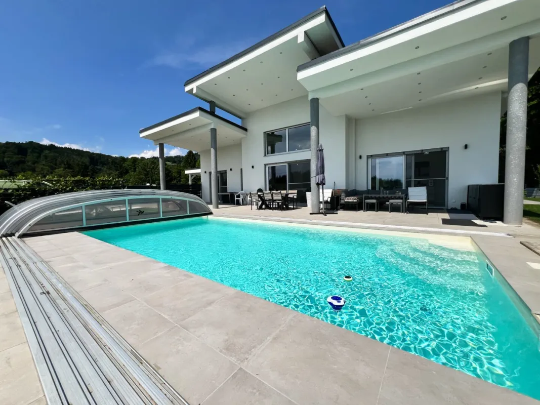 Exklusive Designvilla in Gratkorn - Stil, Ruhe & Poolkomfort auf höchstem Niveau - Bild 1