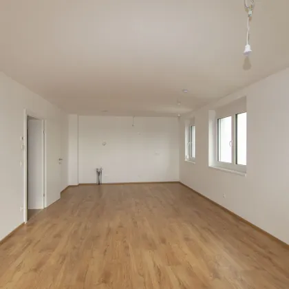 Schöne Erstbezugswohnung mit südseitigen Balkon - Bild 3