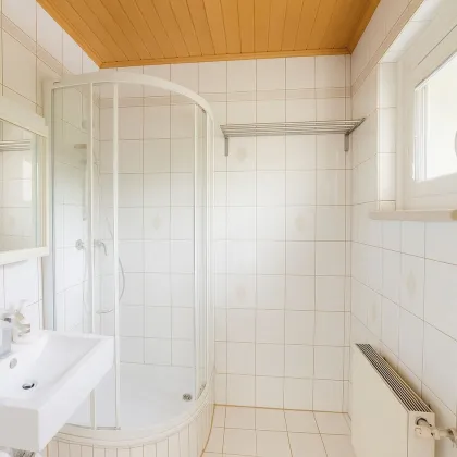 MODERNE 3 Zimmer - ca. 58m² WFL - Einbauküche - 2.Stock - Parkplatz - Großer Keller - Bild 3