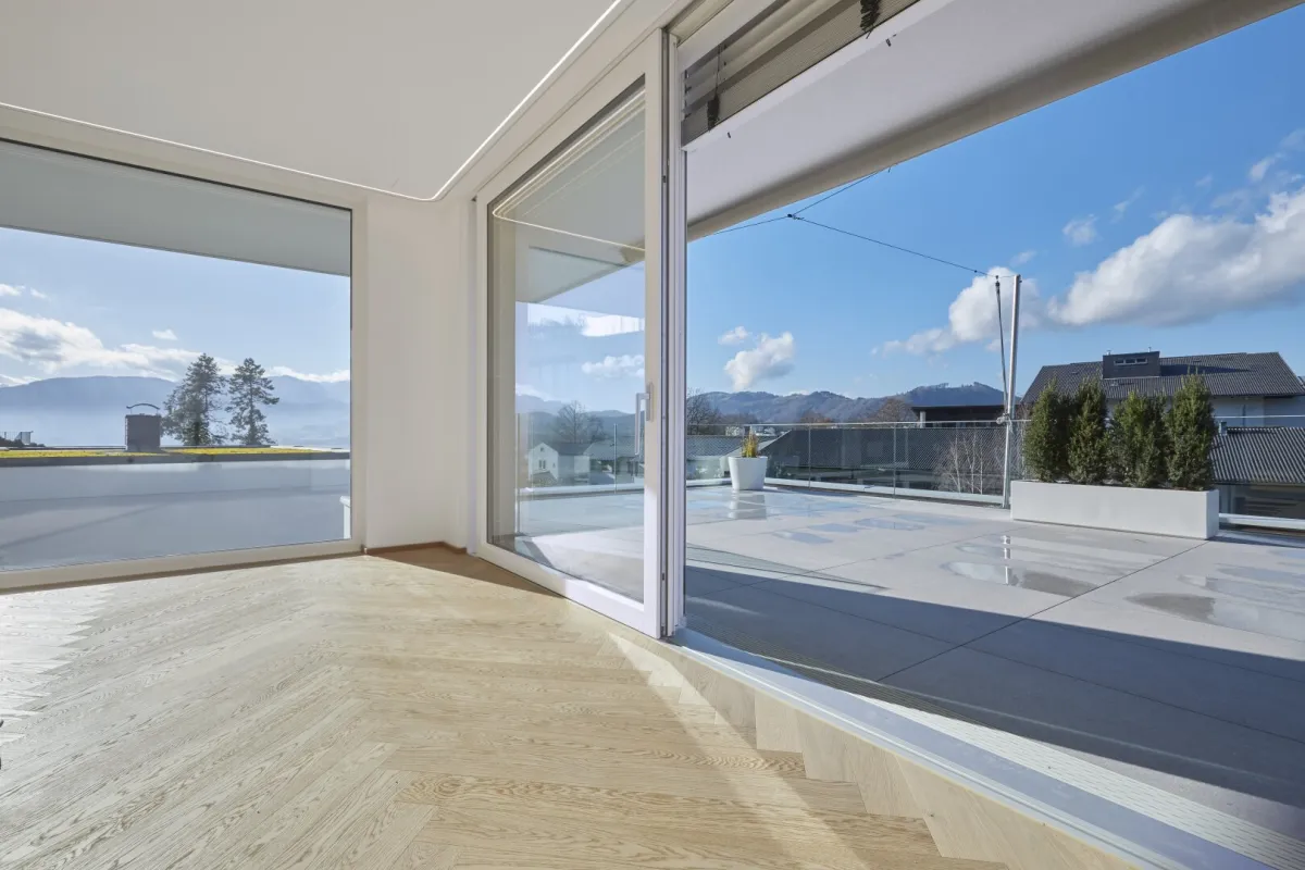 HIGH-END LIVING in Gmunden – Stilvoll, luxuriös. Erstbezug mit TRAUMSEEBLICK !!! Provisionsfrei - Bild 1