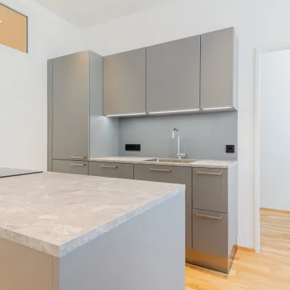 Seltene Gelegenheit: 4-Zimmer-Wohnung mit zwei Freiflächen mitten in Linz - Bild 3