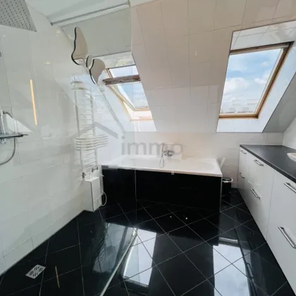 Luxuriöse zweistöckige Wohnung mit atemberaubendem Stadtblick + Balkon und geräumiger Terrasse! 15. Bezirk! U3 - Bild 2