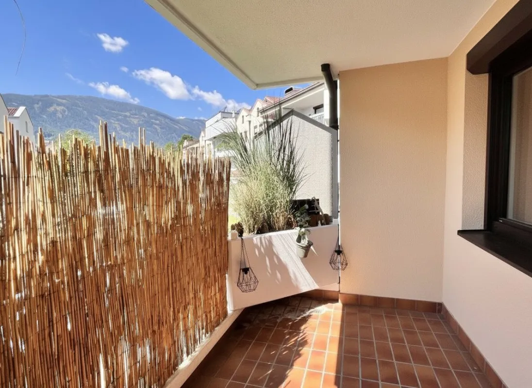perfekt aufgeteilte 3-Zimmer-Wohnung mit Süd-West-Balkon und Garage in Bestlage von Lienz - Bild 1
