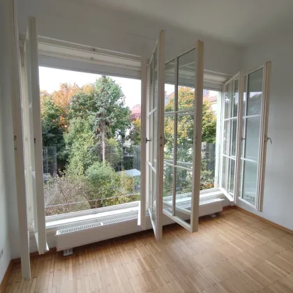 Schöne Altbau Etagen-Wohnung mit blick in den Herbstlichen Innenhof! - Bild 2