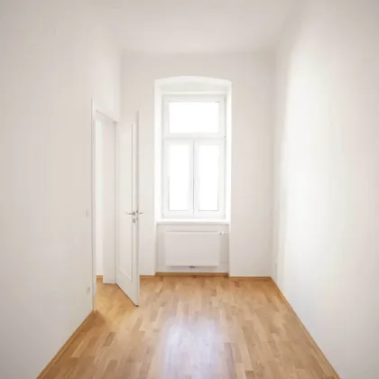 Hochwertig sanierte Altbauwohnung mit Balkon - Bild 3