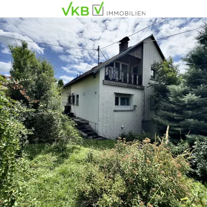 SCHLÜßLBERG | STRAßFELD: Idyllisches Zweifamilienhaus mit großzügigem, sonnigem Garten und beeindruckendem Fernblick! - Bild 2