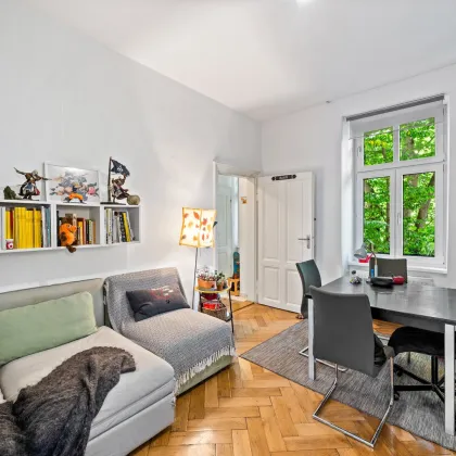 Klassische  2-Zimmer-Altbauwohnung mit Charme - Bild 2