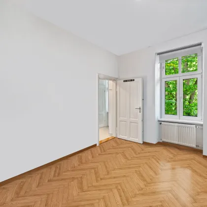 Klassische  2-Zimmer-Altbauwohnung mit Charme - Bild 3