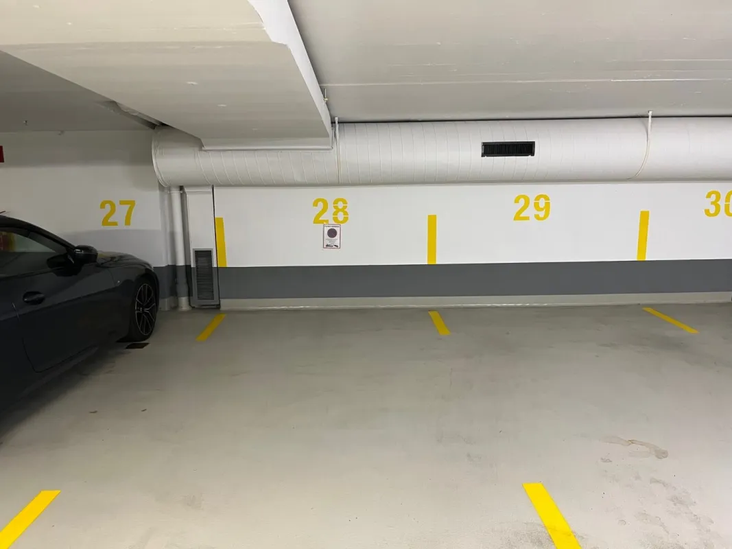 Jacquingasse - vollwertiger Garagenplatz unbefristet zu vermieten - Bild 1