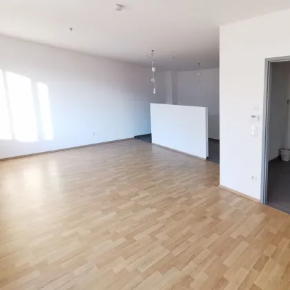 Schöne, hofseitig gelegene Balkonwohnung - Bild 3