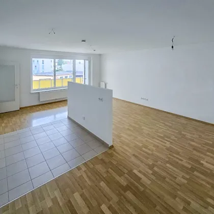 Schöne Wohnung mit hofseitiger Loggia - Bild 2