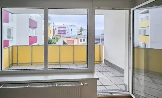 Schöne Wohnung mit hofseitiger Loggia