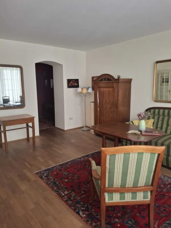 Naschmarktnähe - toller Altbau - viel Potenzial - Bild 1