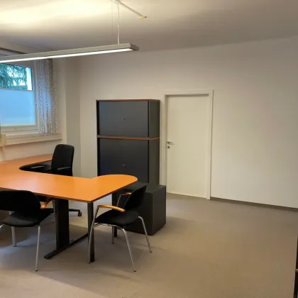 Möblierte Bürofläche (Umnutzung auf Wohnung möglich) im Erdgeschoss – zentral mitten in Salzburg - Bild 2