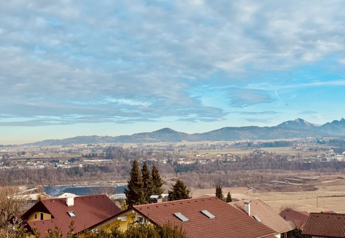 Exklusives Wohnen in traumhafter Aussichtslage in Ohlsdorf - Bild 1