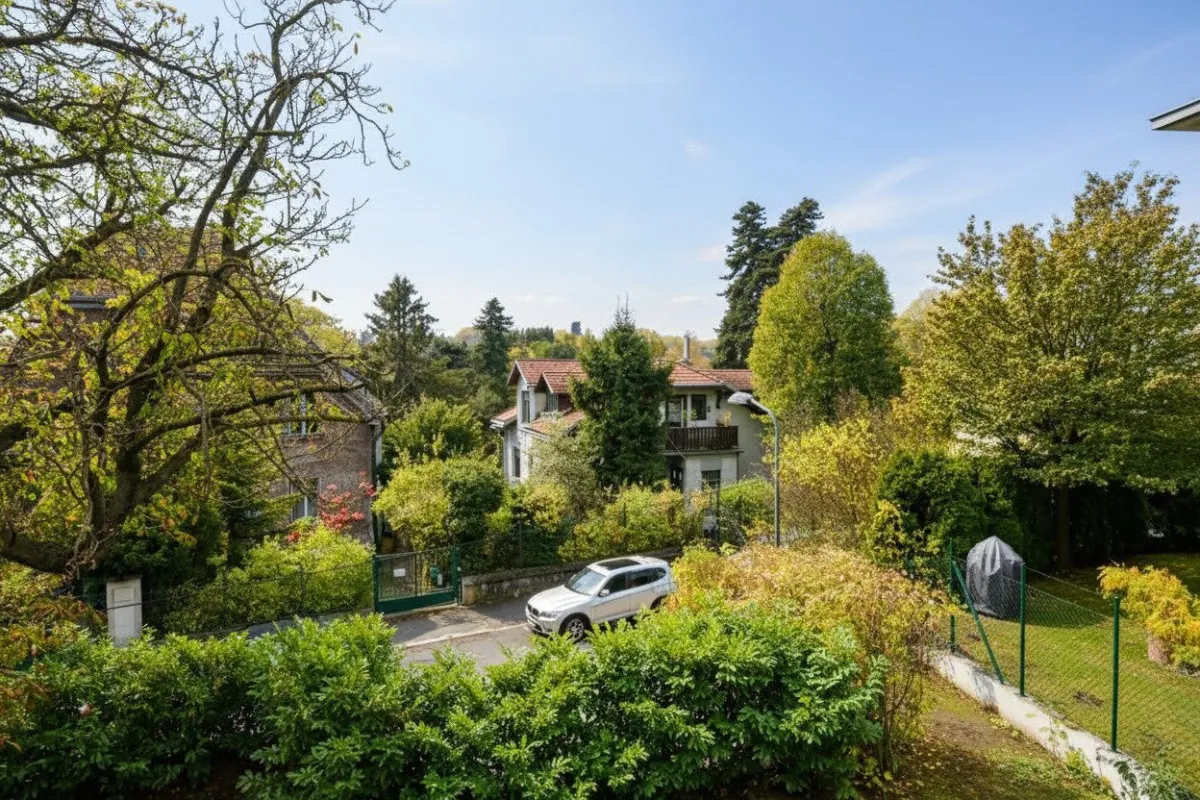 Großzügige 4 Zimmerwohnung mit Südwestbalkon und Blick Richtung Grinzing - Bild 1