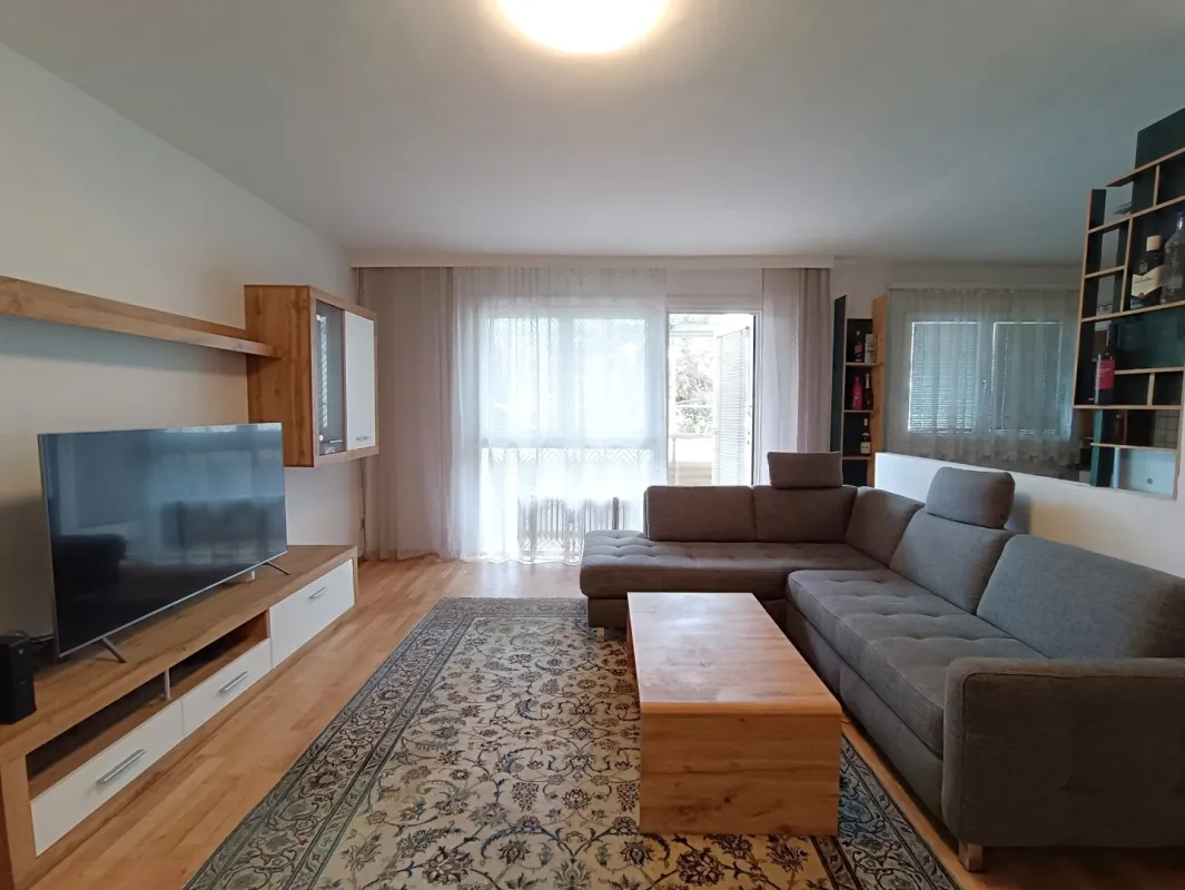 Charmante 2-Zimmer Wohnung mit Loggia im 23. Bezirk! Ideal für Pärchen! - Bild 1