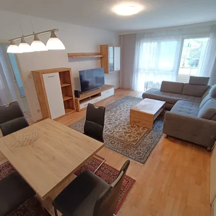 Charmante 2-Zimmer Wohnung mit Loggia im 23. Bezirk! Ideal für Pärchen! - Bild 2