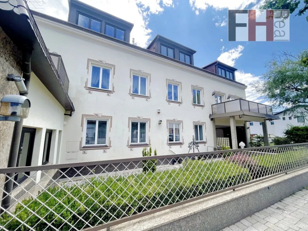 Exquisites Mehrfamilienhaus in bester Lage von Bad Vöslau - Bild 1