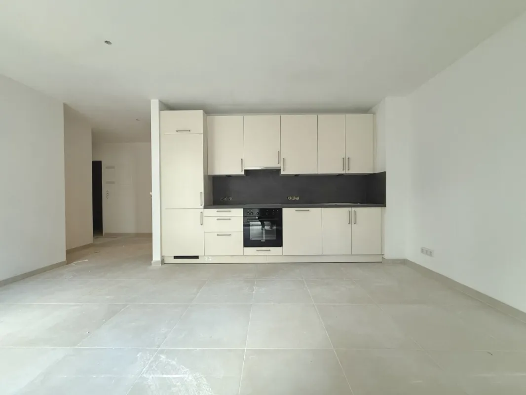 ERSTBEZUG in modernen NEUBAU mit FREIFLÄCHEN! - Bild 1