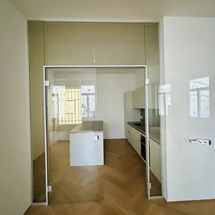 1070/Neubaugasse! GENERALSANIERTE, schöne 4-Zimmer-Altbauwohnung! - Bild 3