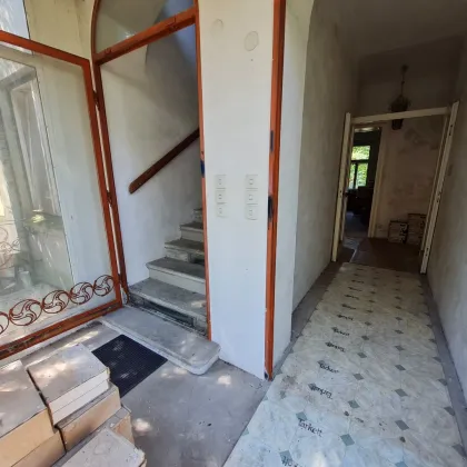 RENOVIERUNGSBEDÜRFTIGES JAHRHUNDERTWENDEHAUS! - Bild 2