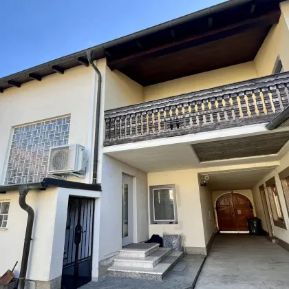 Geräumiges Familienhaus mit 3 Einheiten! Neurenovierte, moderne Wohnung, Büro, Einliegerwohnung, Garagen, Halle! - Bild 3