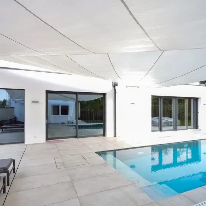 Traumhafter Bungalow mit Pool und Doppelgarage - Bild 3