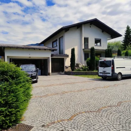Altach – Großzügiges, repräsentatives Anwesen mit zwei sanierten Wohneinheiten - Bild 2