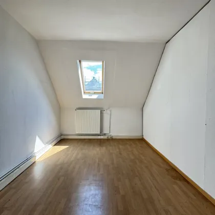 Gewerbeimmobilie in Bestlage mit Stellplatz– Ideal für Büro oder Praxis - Bild 2