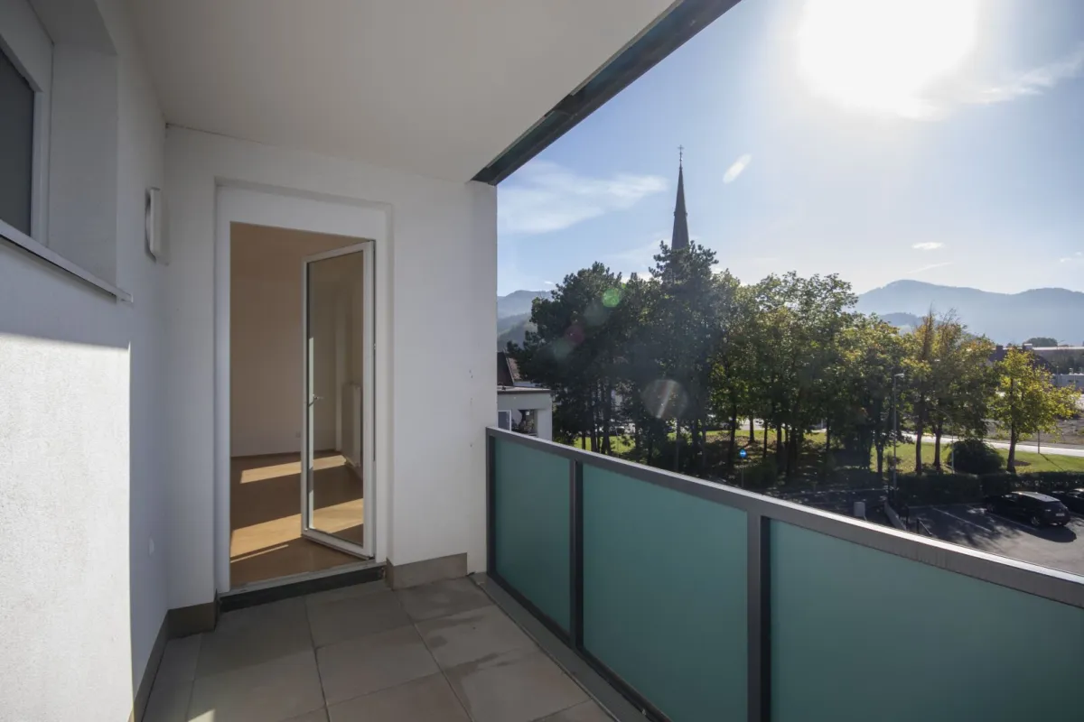 Moderne Wohnung mit südseitiger Loggia - Bild 1