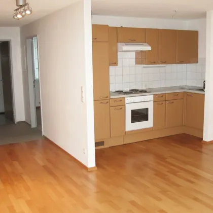 Im Herzen von Bregenz: Tolle 2-Zimmer-Stadtwohnung zu vermieten! - Bild 3