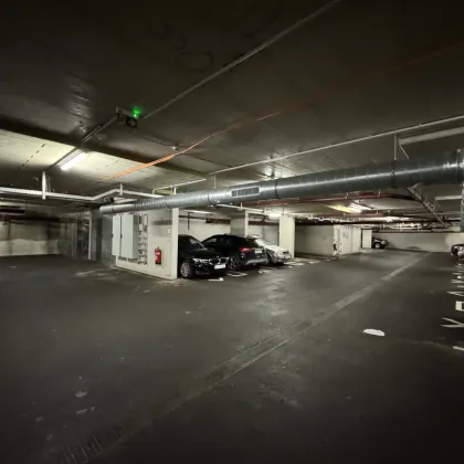 GARAGENPLATZ BEI MEIDLINGER HAUPTSTRASSE + NIEDERHOFSTRASSE U6 - Bild 2