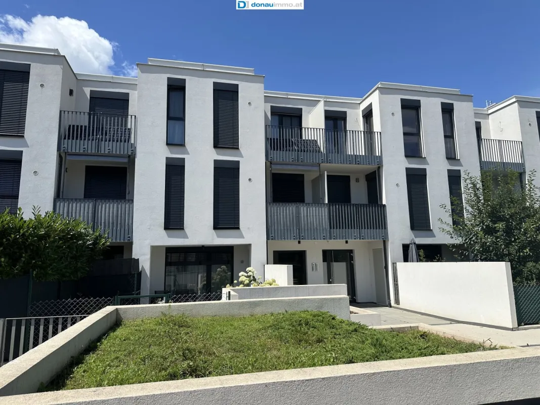 2486 Pottendorf top gegliederte, moderne und sehr stylische 3-Zimmerwohnung mit Terrasse und Garten - Bild 1