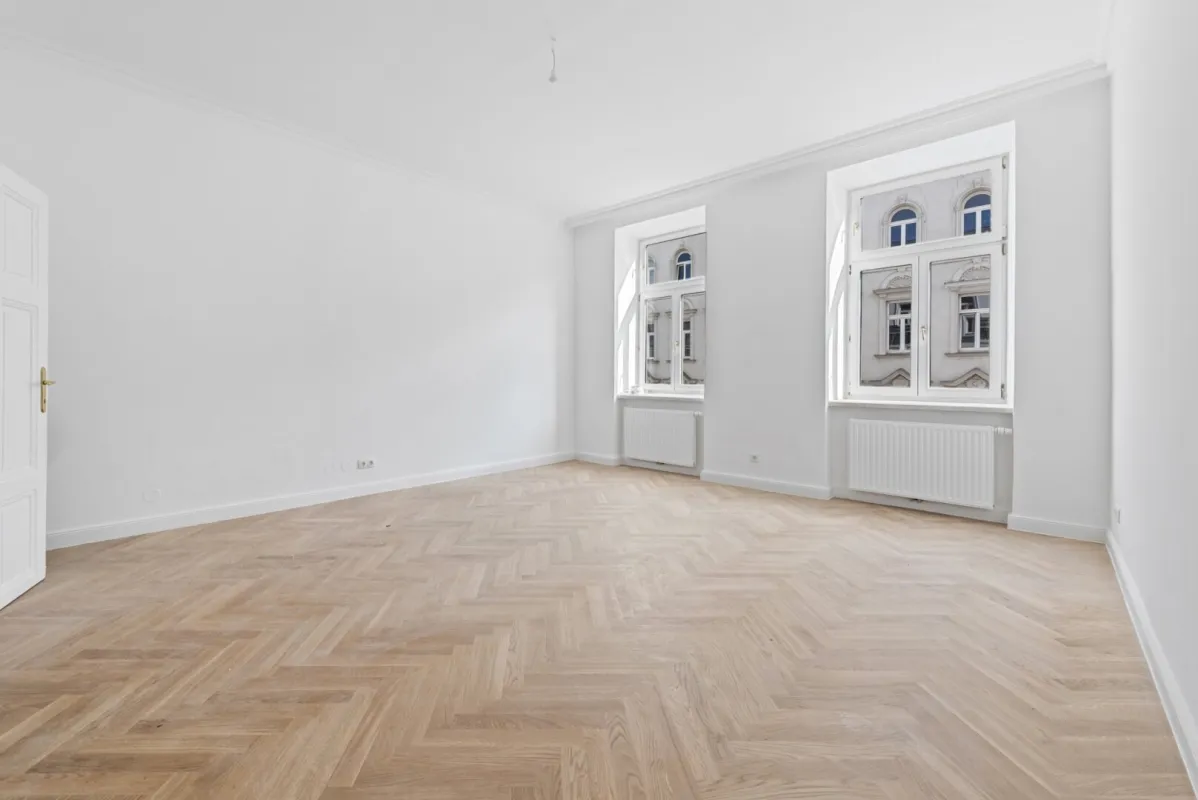 U4 PILGRAMGASSE: stilvoll sanierte Garconniere im schön sanierten Altbau mit separater Küche Nähe Naschmarkt - Bild 1