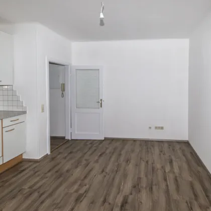 Kleine Wohnung mit Küche - Bild 2
