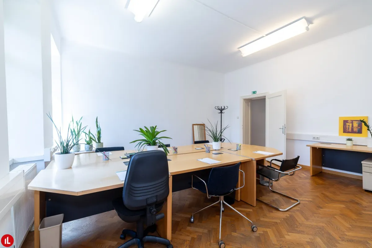 Mieten Sie Ihren flexiblen Arbeitsplatz | Nähe Wien | Nähe Flughafen - Bild 1