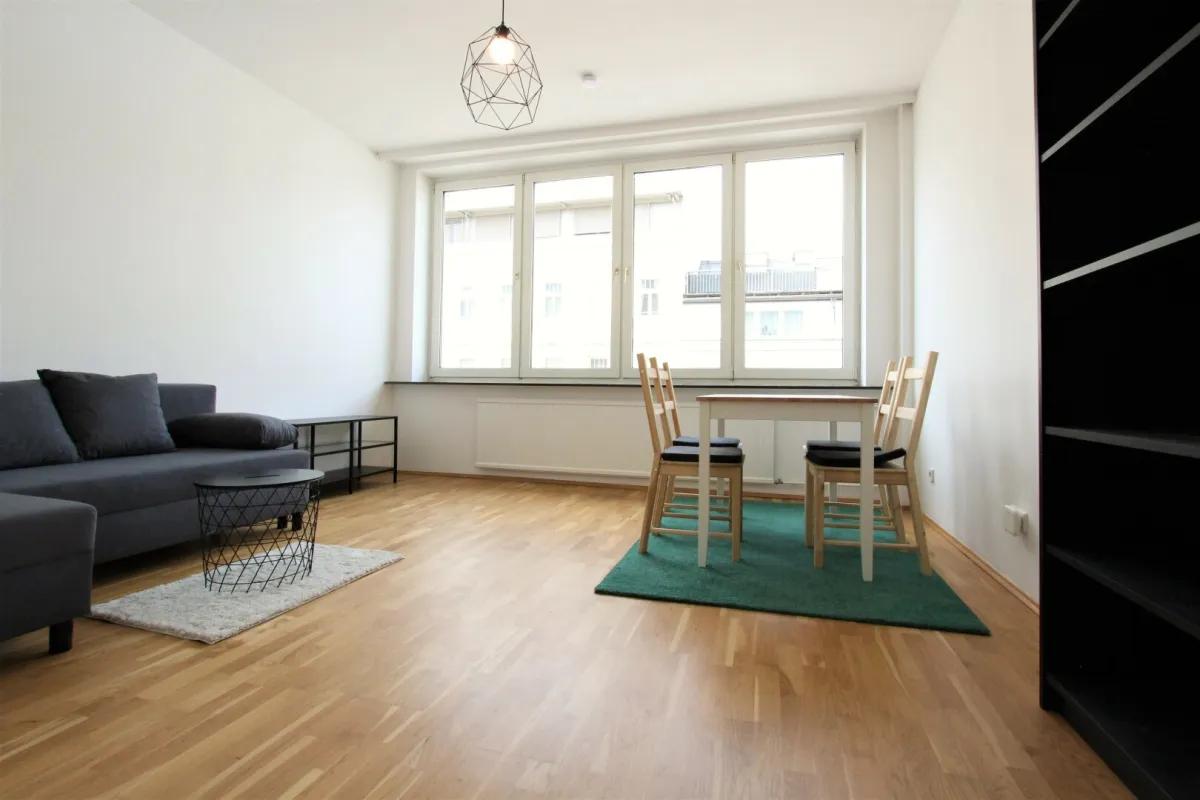 MÖBLIERTE 2-ZIMMER WOHNUNG AUF DER MÄRZSTRASSE! - Bild 1