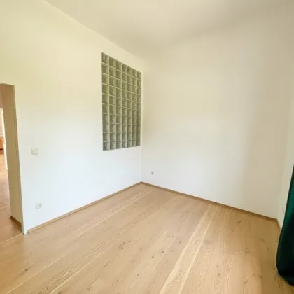 Großzügige, stilvolle Wohnung mit Charakter - Bild 2