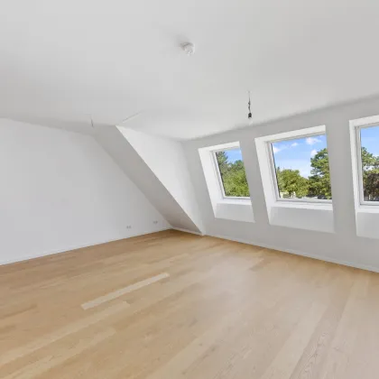 Imposante und sehr helle Dachgeschosswohnung mit 2 Terrassen und hochwertiger Ausstattung in ehemlaigen Fuhrwerkhaus - Bild 2