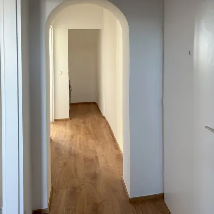SANIERT: Dachgeschoßwohnung mit Ausblick - Bild 3