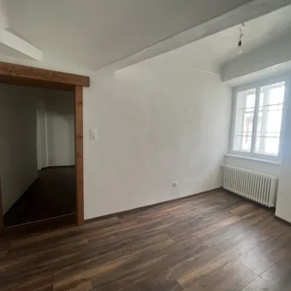 Sonnendurchflutete 4-Zimmer-Wohnung in beliebter und hipper Lage nahe der Innenstadt - Provisionsfrei - Bild 3
