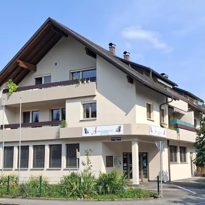 SUPERPREIS ! Kurzfristig bezugsbereit! Top sanierte 100 m" Wohnung mit 2 Balkonen, Kellerabteil und TG-Platz zu verkaufen! - Bild 2
