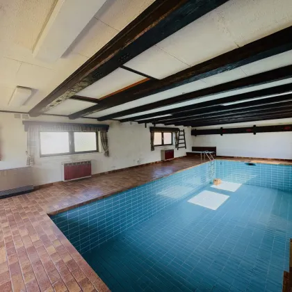 Weißkirchen: vielseitiges Wohn- und Geschäftshaus mit ca 327 m2 Nutzfläche, Hallenbad, Gartenidylle und Garagen! - Bild 3
