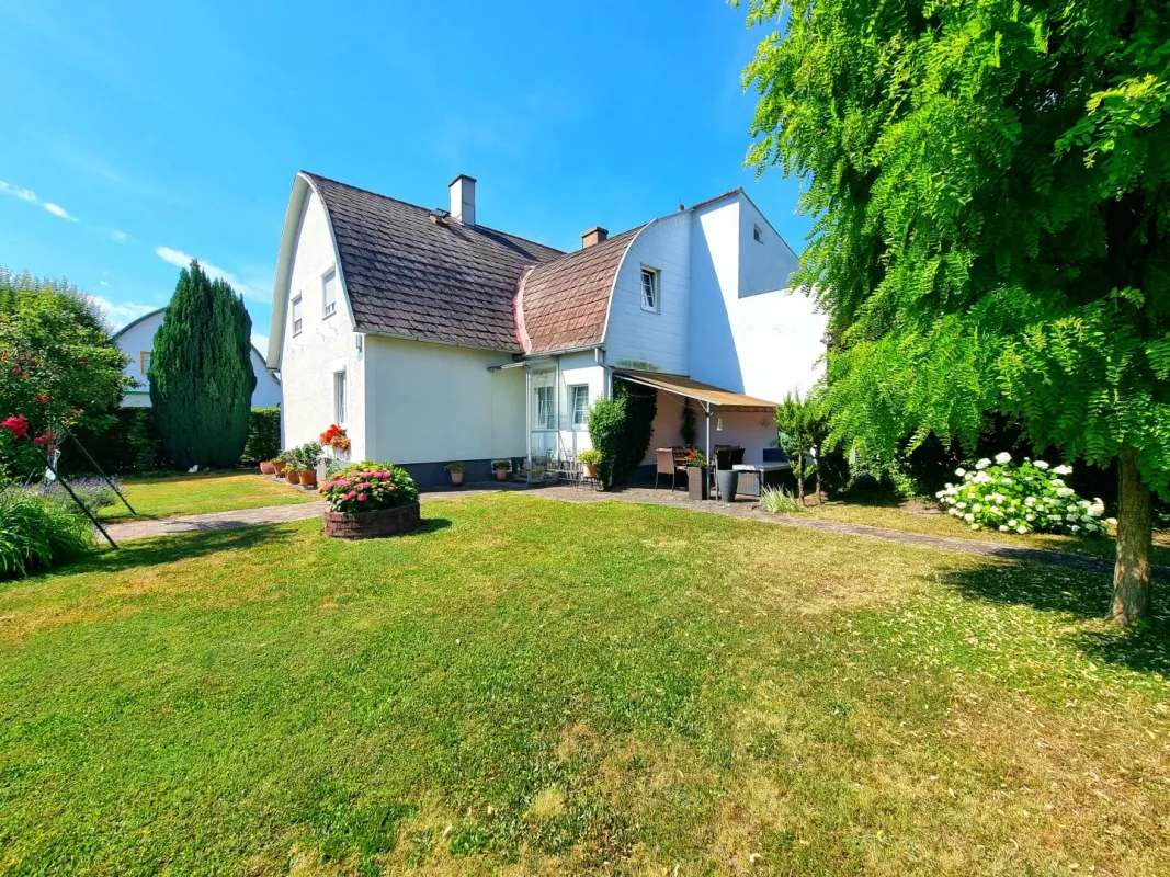 Stilvoll wohnen mit Geschichte und Charakter - Bild 1