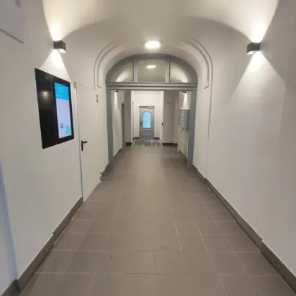 Krongasse! Exklusive Erstbezug DG-Loggiawohnung auf liebevoll saniertem Altbauhaus - Top15 - Bild 3