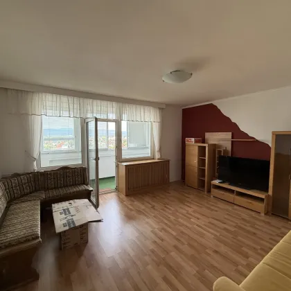 Wr Neustadt Bahnhofsnähe Tolle ETW mit Panoramablick - Bild 2