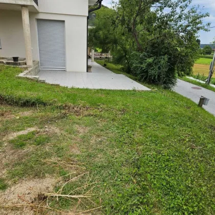 Erdgeschoss 3 Zimmer Wohnung mit 100 m² großem Garten! - Bild 2
