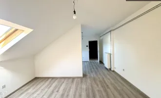 | CHARMANTE DACHGESCHOSSWOHNUNG | HELL & ZENTRAL | 4. OG | IDEAL FÜR SINGLES & STUDENTEN | TOP LAGE  | NÄHE UNI
